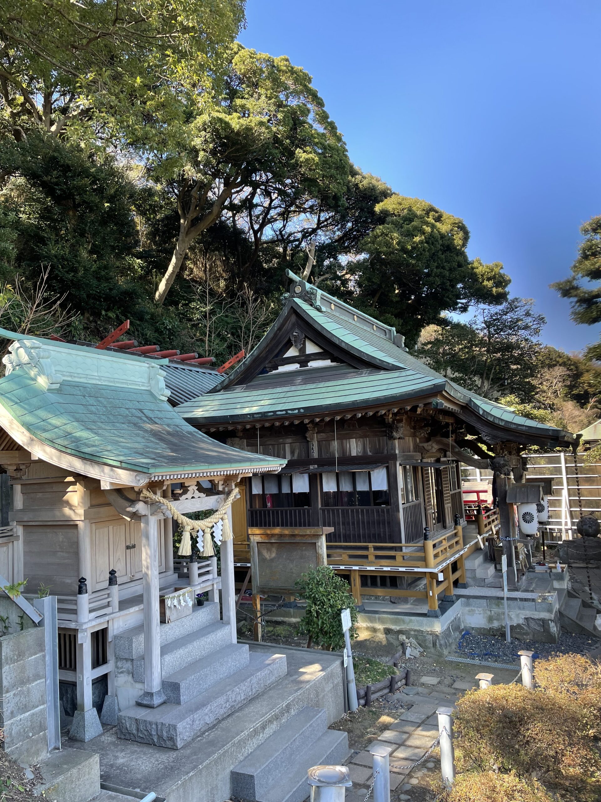 日本武尊（やまとたけるのみこと）と弟橘媛命（おとたちばなひめのみこと）を祀る走水神社